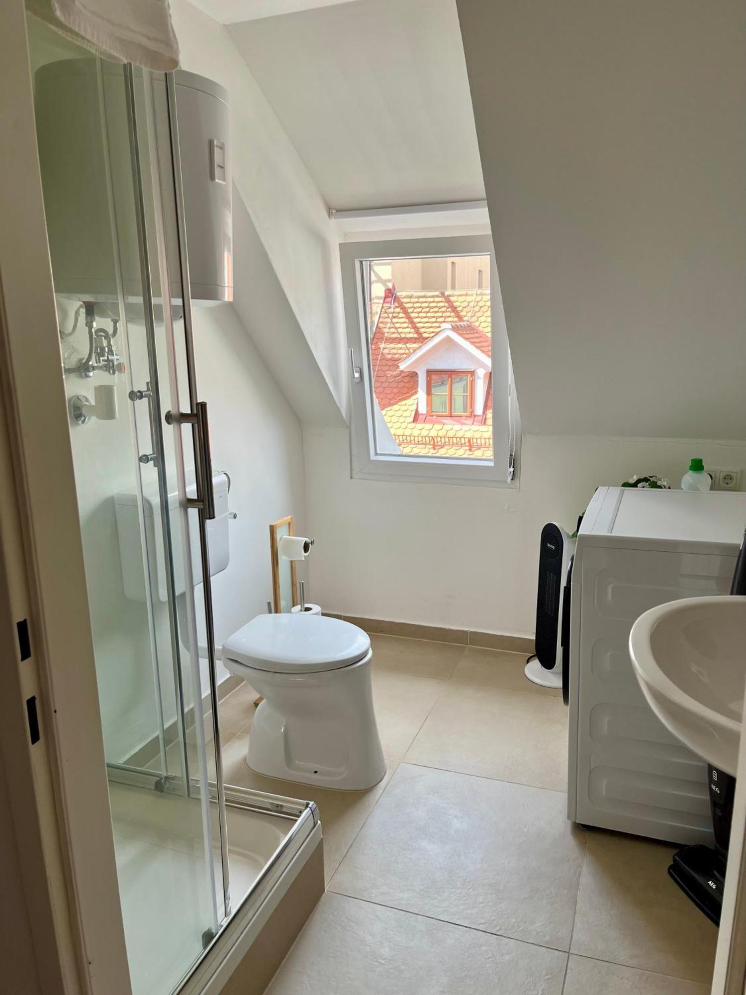 Flores City Center Studio - Easy Self-Check-In Graz Zewnętrze zdjęcie